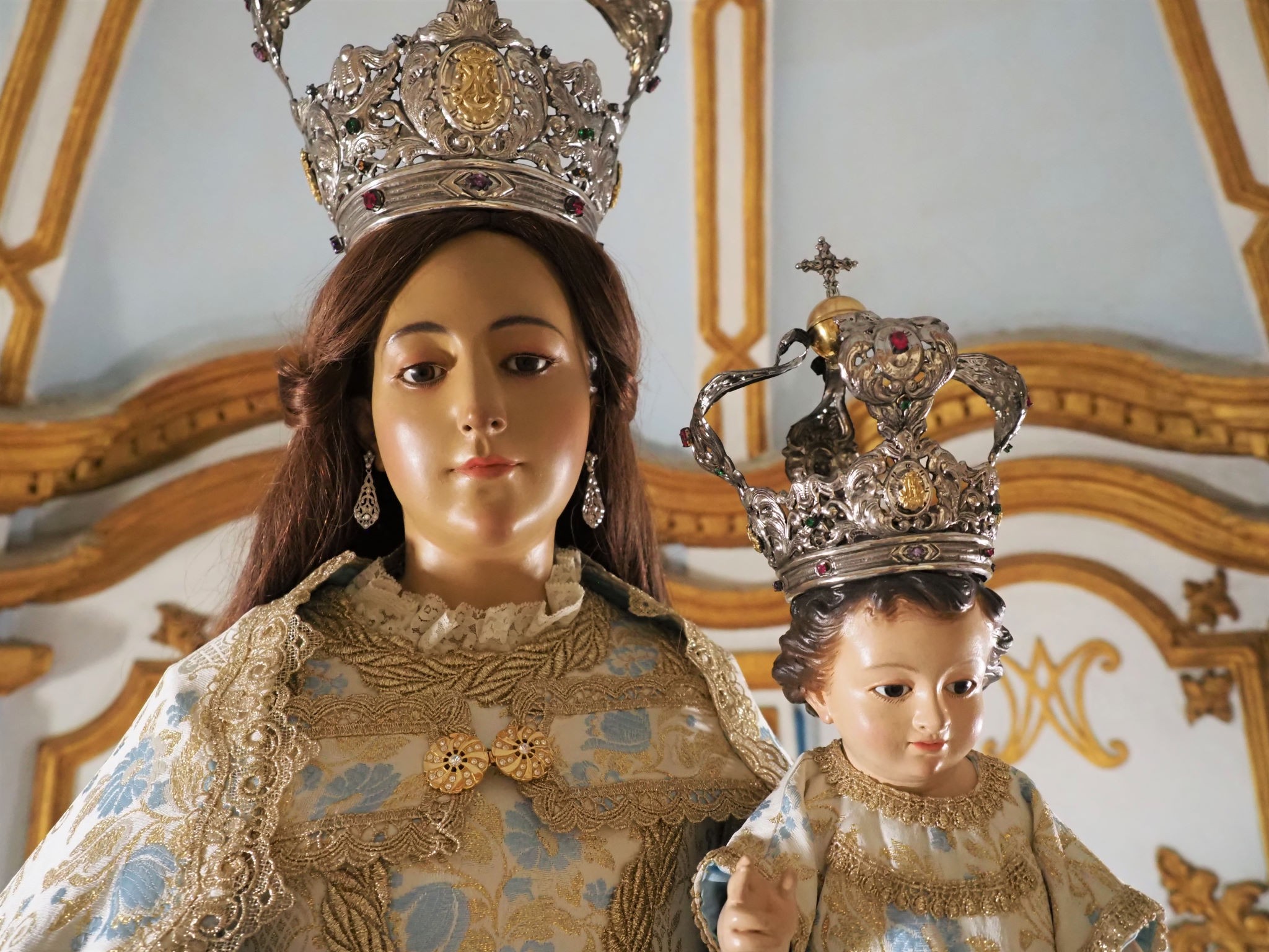La Virgen del Rosario cumple 80 años